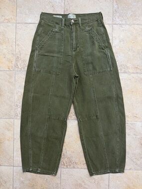 Universal Thread Olive Green High-Rise Barrel Jeans